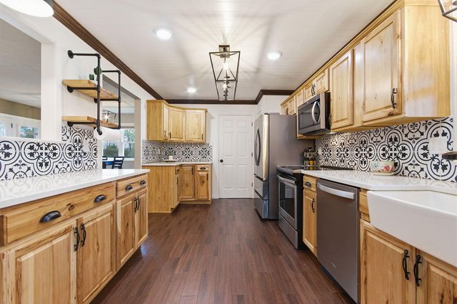 1401 HICKAM DR, Columbia, MO 65202