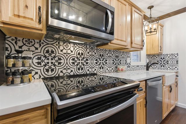 1401 HICKAM DR, Columbia, MO 65202