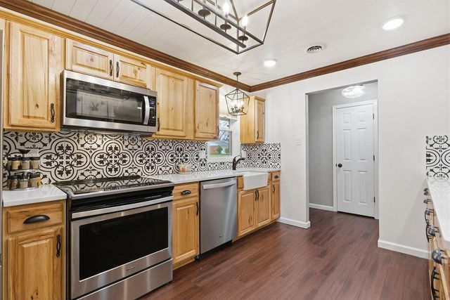 1401 HICKAM DR, Columbia, MO 65202