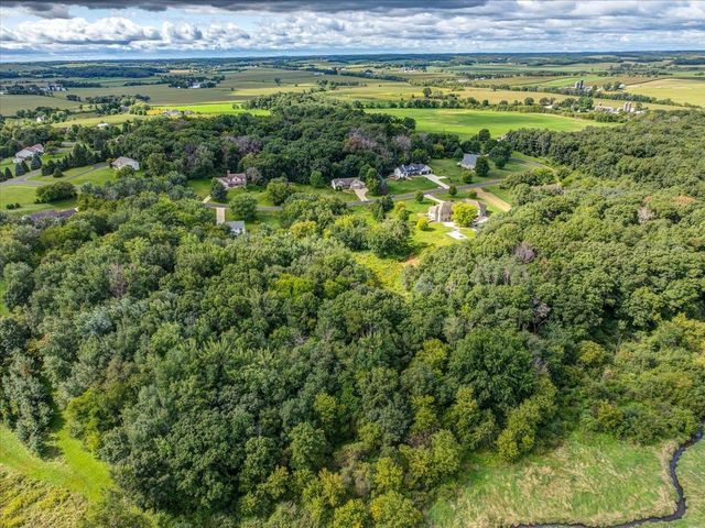 Lot 9 Woodside, Belleville, WI 53508