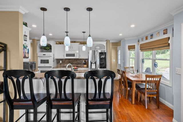 590A Lindsey Hollow Rd, Gallatin, TN 37066