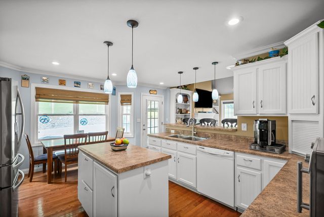 590A Lindsey Hollow Rd, Gallatin, TN 37066