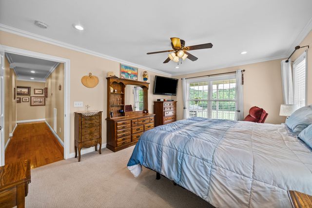 590A Lindsey Hollow Rd, Gallatin, TN 37066