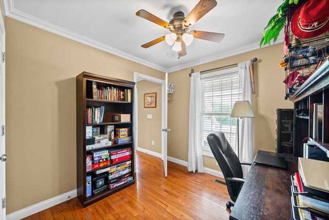 590A Lindsey Hollow Rd, Gallatin, TN 37066