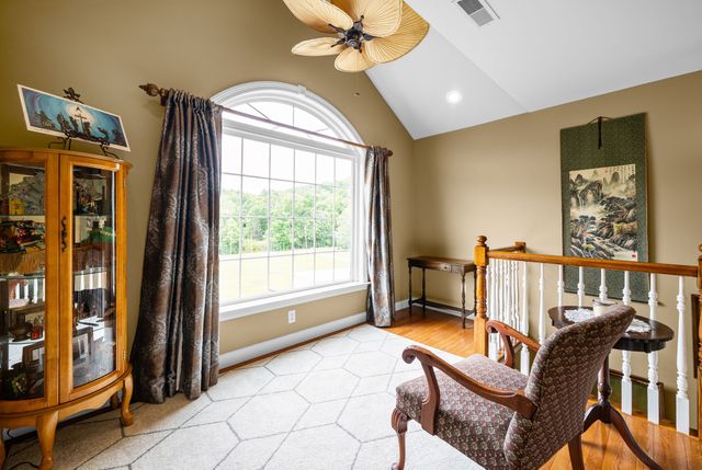 590A Lindsey Hollow Rd, Gallatin, TN 37066