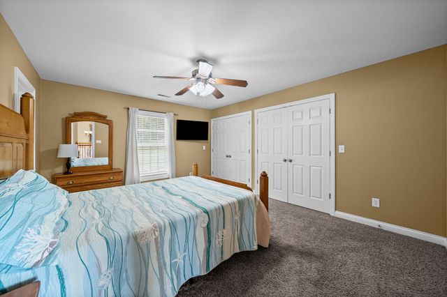 590A Lindsey Hollow Rd, Gallatin, TN 37066
