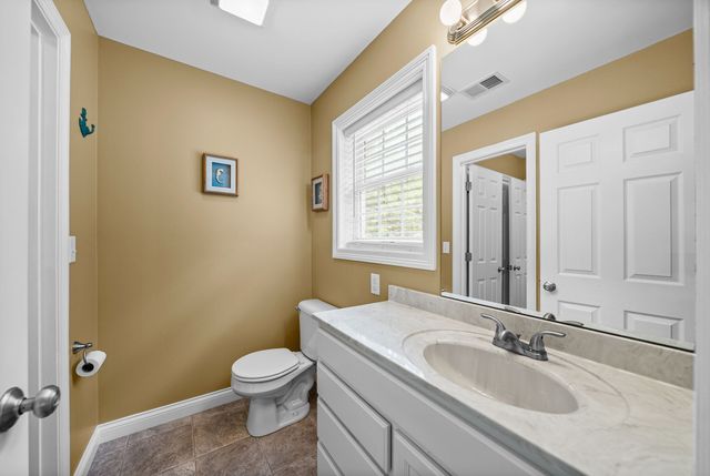 590A Lindsey Hollow Rd, Gallatin, TN 37066