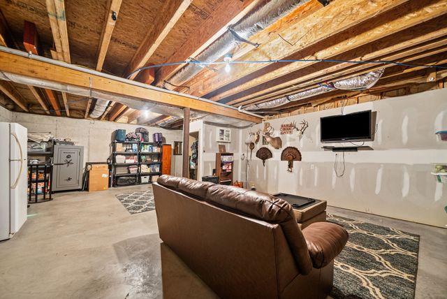590A Lindsey Hollow Rd, Gallatin, TN 37066