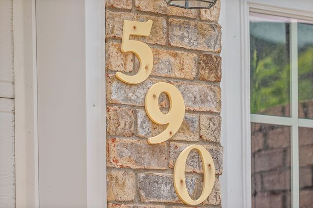 590A Lindsey Hollow Rd, Gallatin, TN 37066