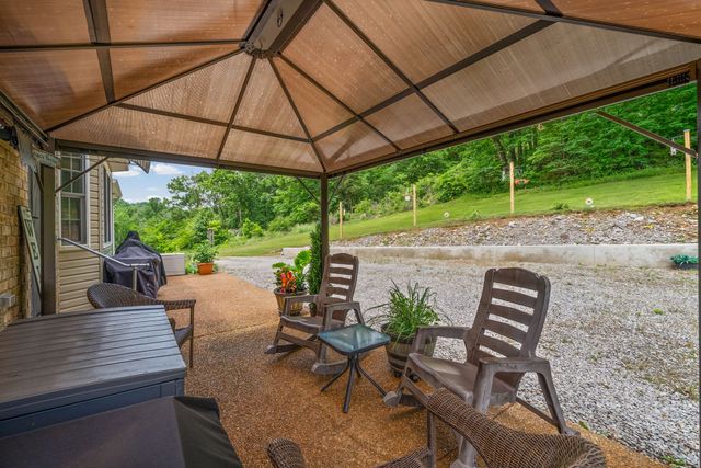 590A Lindsey Hollow Rd, Gallatin, TN 37066