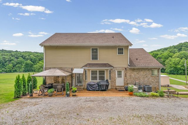 590A Lindsey Hollow Rd, Gallatin, TN 37066