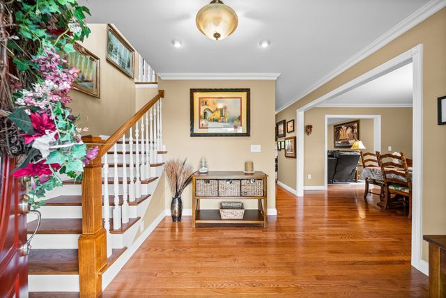 590A Lindsey Hollow Rd, Gallatin, TN 37066