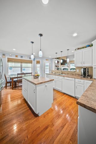 590A Lindsey Hollow Rd, Gallatin, TN 37066