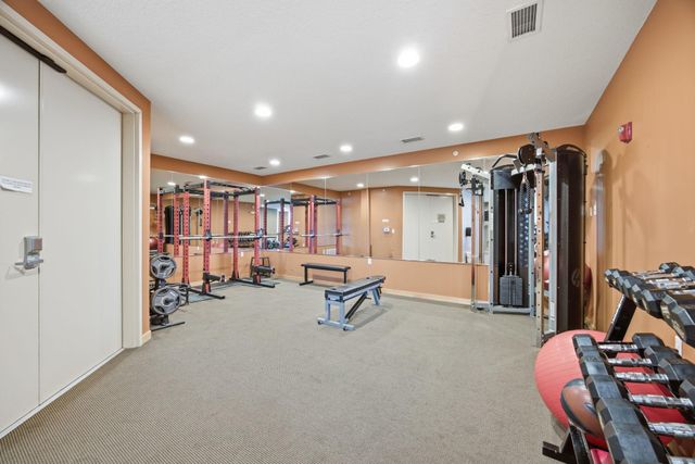 3640 Wooddale Avenue S 305, Saint Louis Park, MN 55416