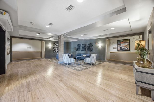 3640 Wooddale Avenue S 305, Saint Louis Park, MN 55416