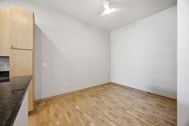 3640 Wooddale Avenue S 305, Saint Louis Park, MN 55416