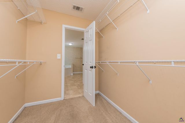 102 Ironwood Dr, Bonaire, GA 31005