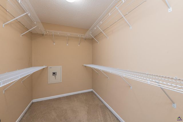 102 Ironwood Dr, Bonaire, GA 31005