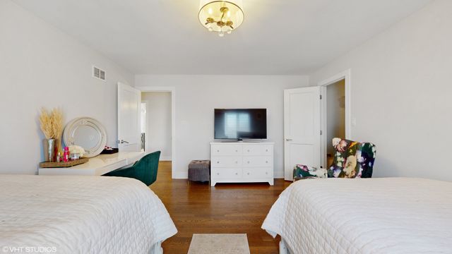 10218 S 87TH Court, Palos Hills, IL 60465