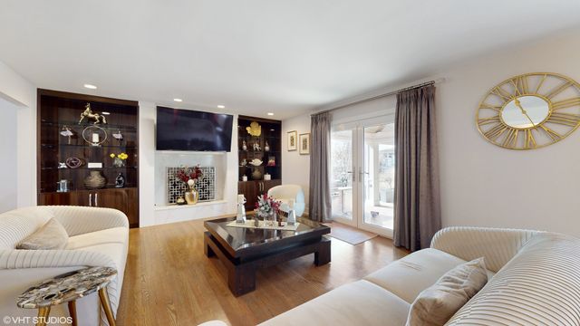 10218 S 87TH Court, Palos Hills, IL 60465