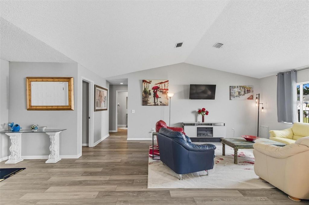 Image 12 of property listing at 53 COCHISE COURT, Palm Coast, FL 32137