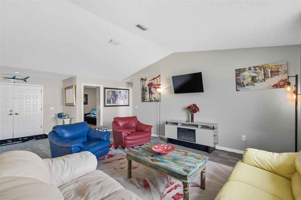 Image 9 of property listing at 53 COCHISE COURT, Palm Coast, FL 32137