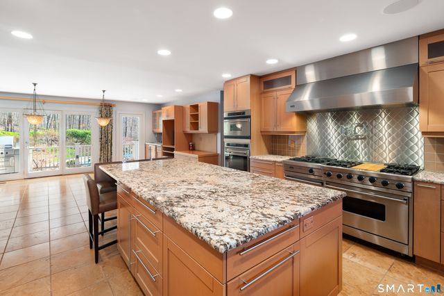 88 Bentwood Drive, Stamford, CT 06903