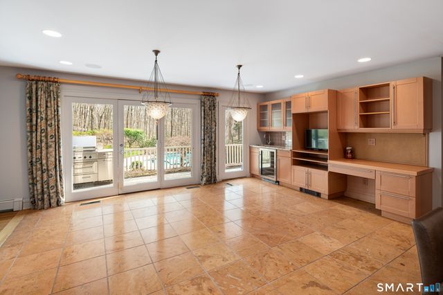 88 Bentwood Drive, Stamford, CT 06903