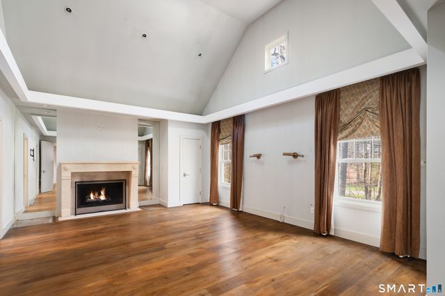 88 Bentwood Drive, Stamford, CT 06903