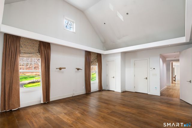 88 Bentwood Drive, Stamford, CT 06903