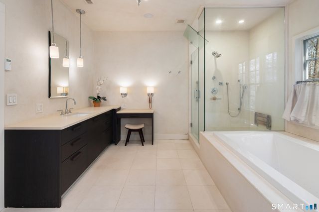 88 Bentwood Drive, Stamford, CT 06903