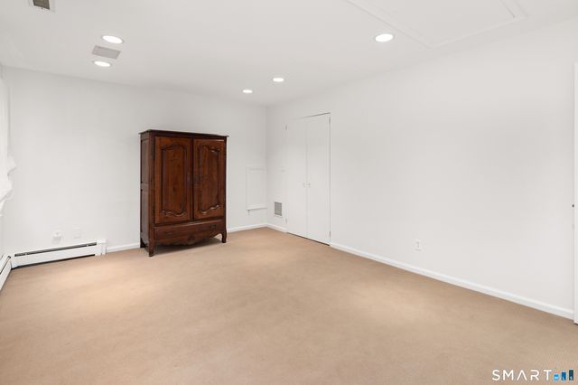 88 Bentwood Drive, Stamford, CT 06903