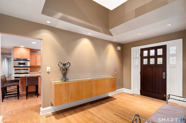 88 Bentwood Drive, Stamford, CT 06903