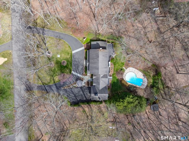 88 Bentwood Drive, Stamford, CT 06903