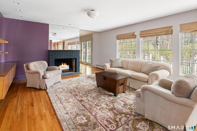 88 Bentwood Drive, Stamford, CT 06903