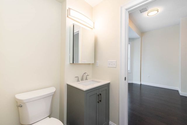 10 Marion St. 1, Medford, MA 02155