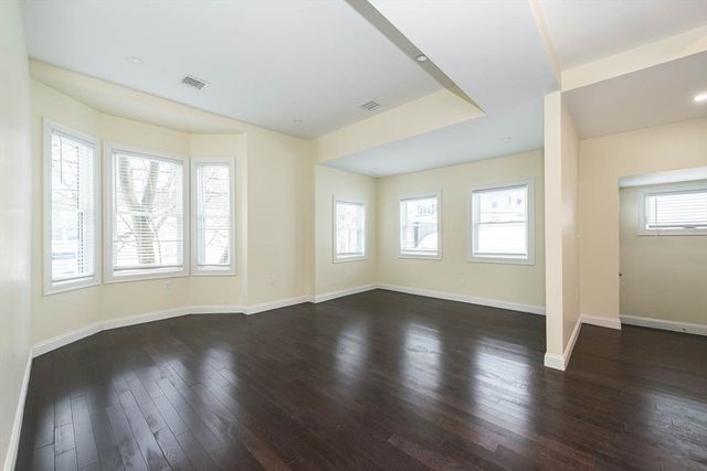 10 Marion St. 1, Medford, MA 02155