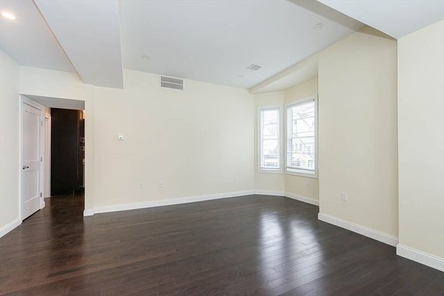 10 Marion St. 1, Medford, MA 02155