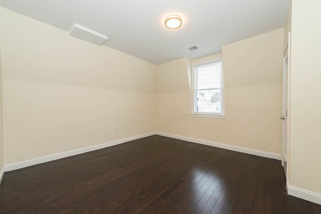 10 Marion St. 1, Medford, MA 02155