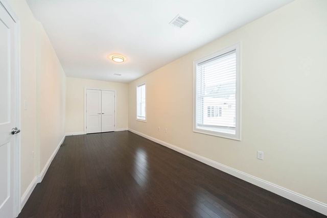 10 Marion St. 1, Medford, MA 02155