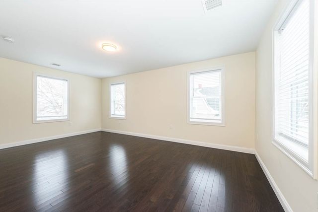 10 Marion St. 1, Medford, MA 02155