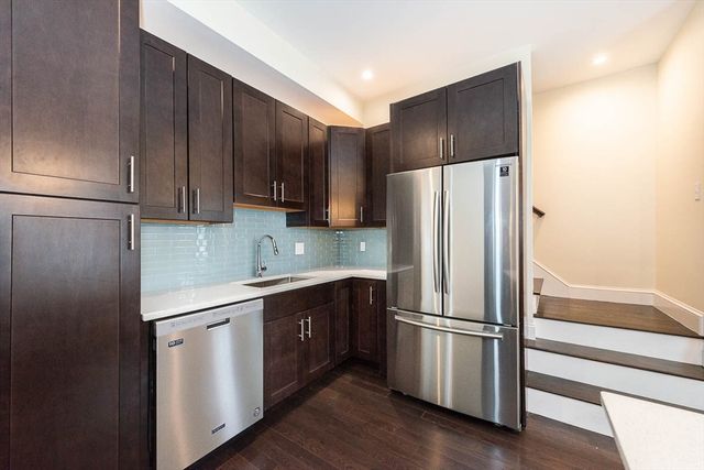 10 Marion St. 1, Medford, MA 02155