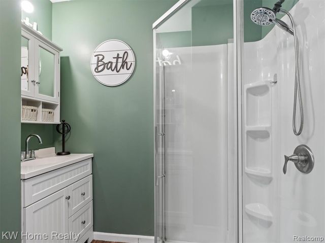 8535 Andersonville Road, Clarkston, MI 48346