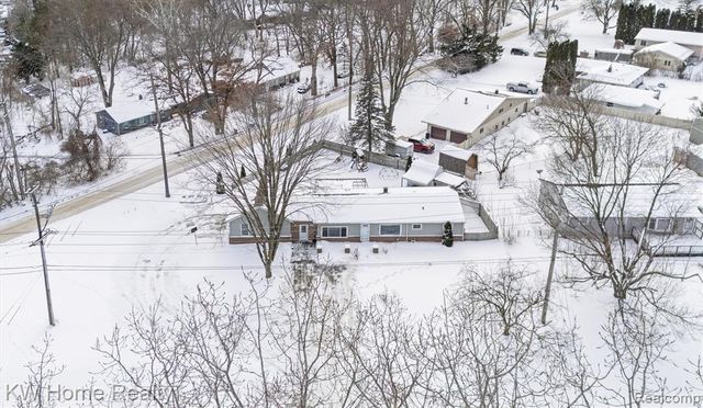 8535 Andersonville Road, Clarkston, MI 48346