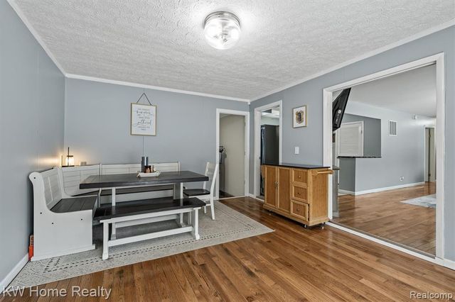 8535 Andersonville Road, Clarkston, MI 48346