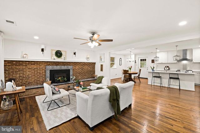 10789 BRENT TOWN RD, Catlett, VA 20119