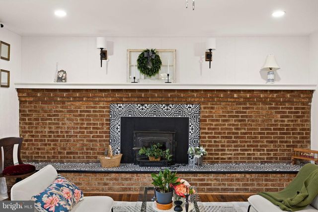 10789 BRENT TOWN RD, Catlett, VA 20119