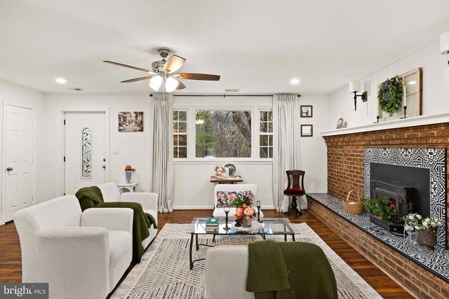 10789 BRENT TOWN RD, Catlett, VA 20119