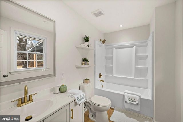 10789 BRENT TOWN RD, Catlett, VA 20119