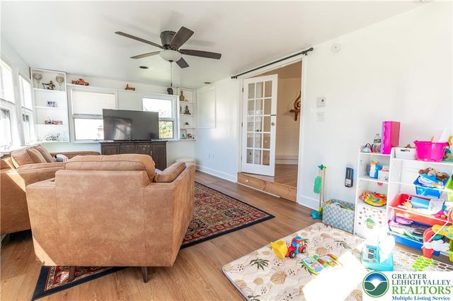 2950 Santee Drive, Bethlehem City, PA 18017